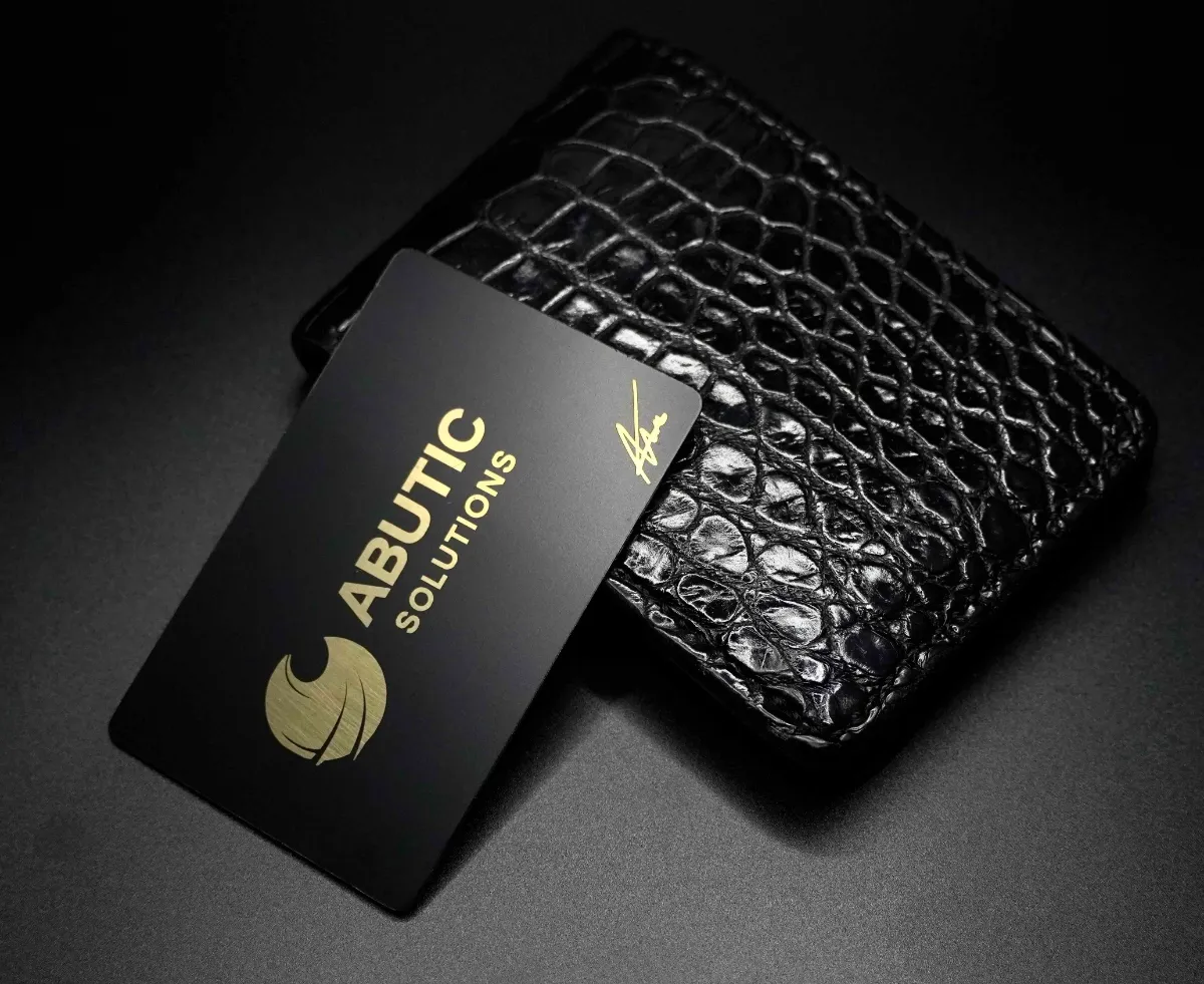 Copper card lifestyle photo