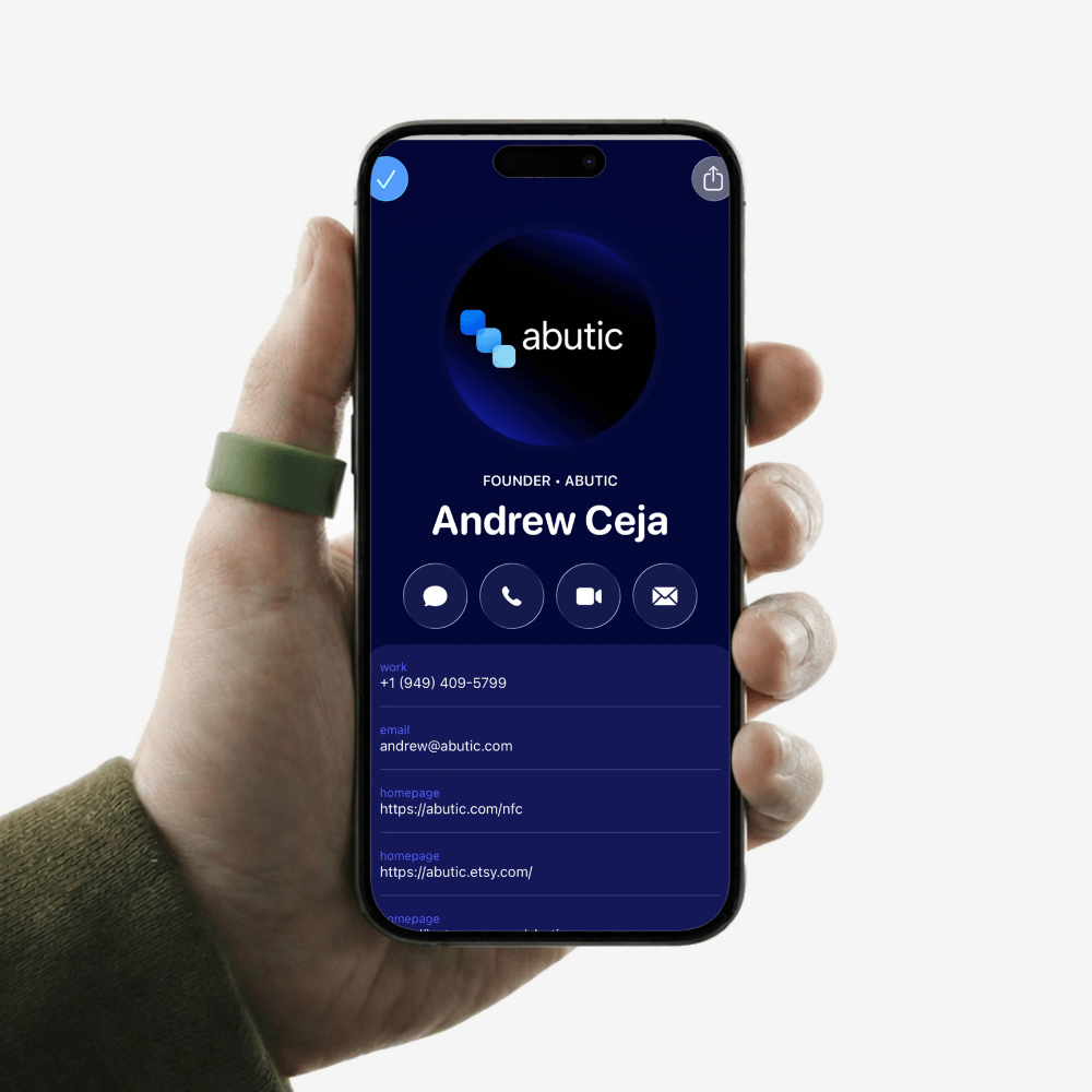 Digital contact card preview